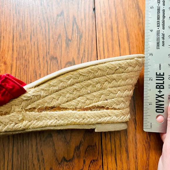 American Eagle Red Tucker Wedge Sandal Heels, 8 - Picture 3 of 6